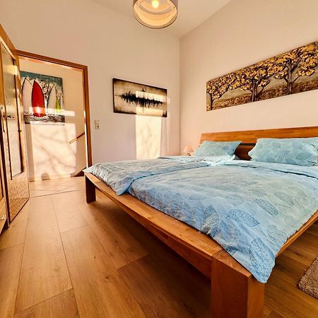 Attraktive Wohnung Im Gruenen Hinterhof Schwerin  Ngoại thất bức ảnh