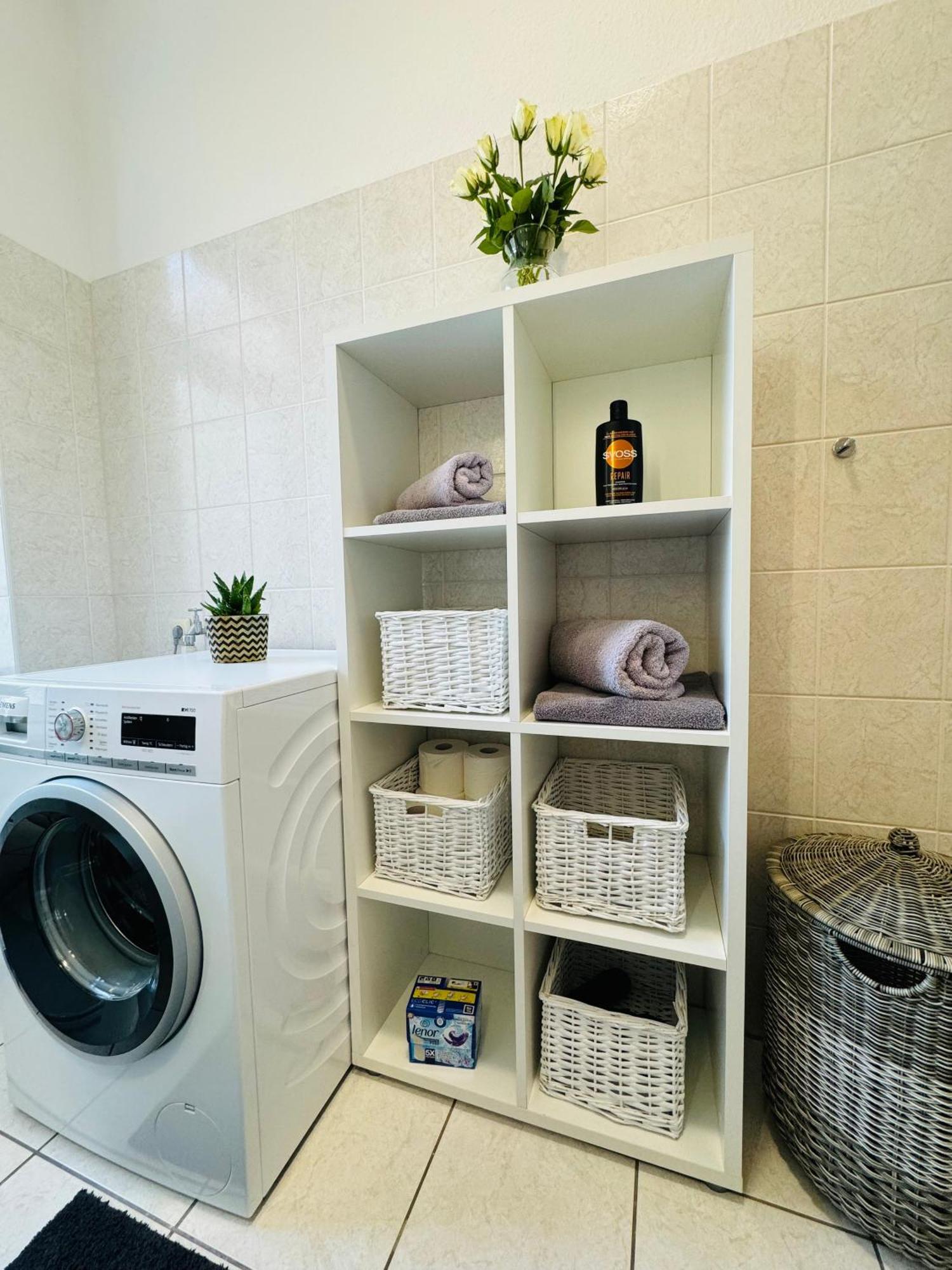 Attraktive Wohnung Im Gruenen Hinterhof Schwerin  Ngoại thất bức ảnh